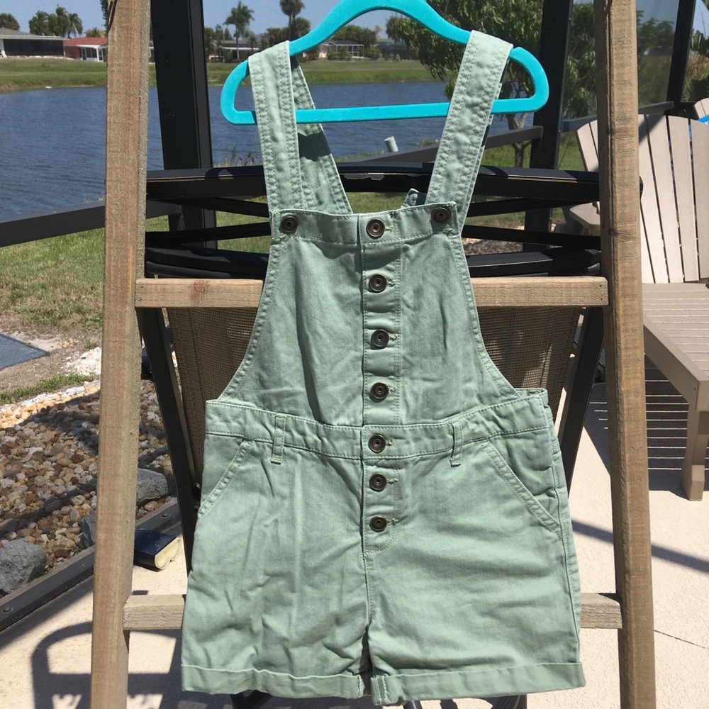 The Children’s Place Mint Green Button-Front Kids Short Overalls Farmer